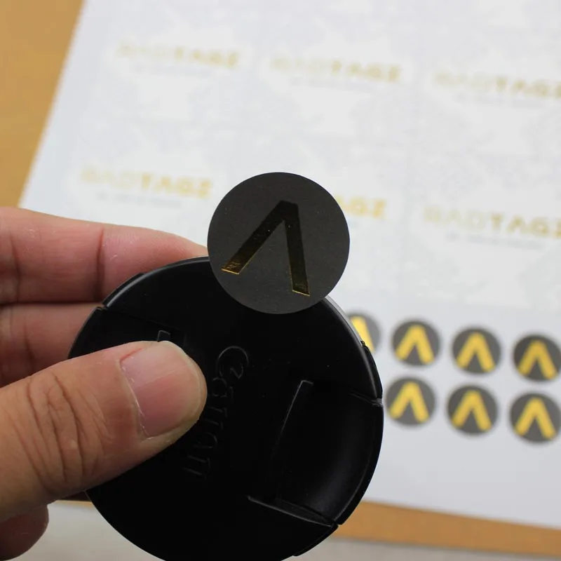 Дешевая рулонная виниловая этикетка на заказ водонепроницаемая