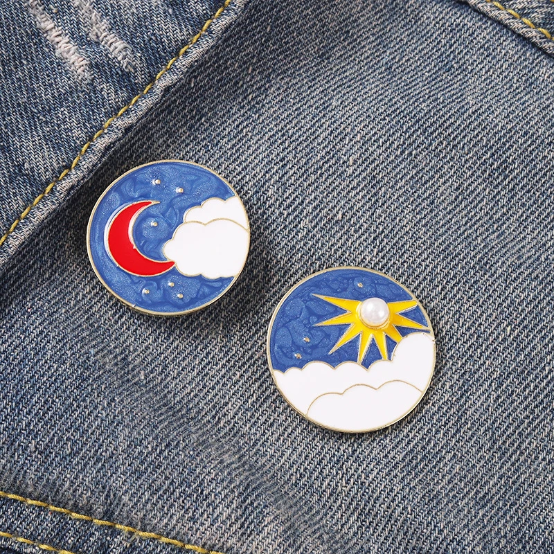 

Cartoon Fashion Round Sun Moon Star Cloud Brooches Classic Backpack Badges For Women Elegant Fashion Pin High Quality Jewelry