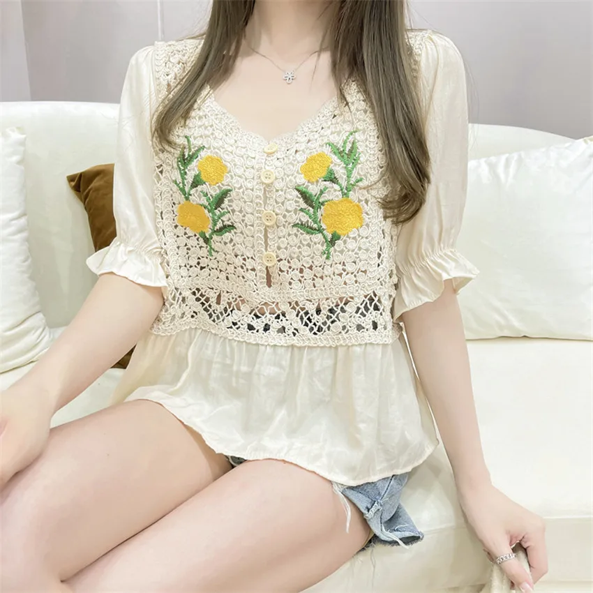 

Retro Crochet Hollow Floral Embroidery V-neck Shirt Women Short Sleeve Elegant Blouse Shirt Korean Fashion Knitted Crop Top