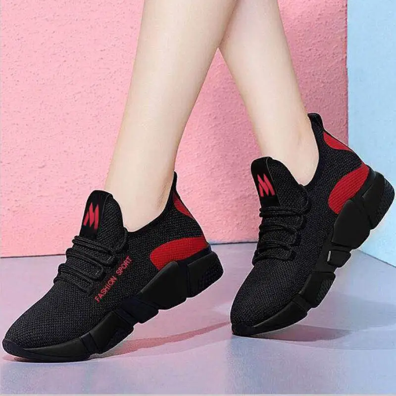 Кроссовки спортивные на шнуровке дышащие сетчатые уличные для фитнеса и бега