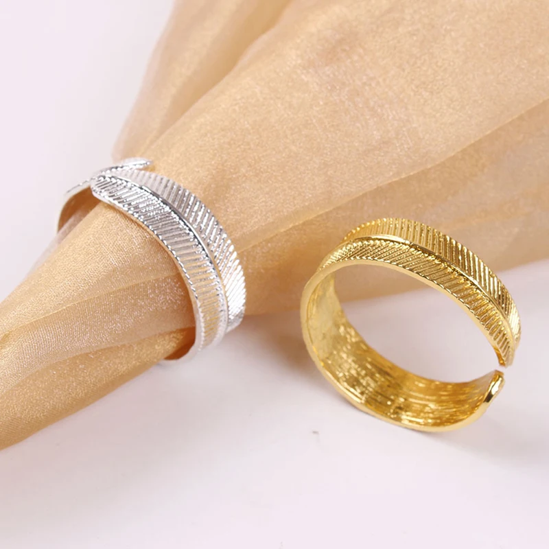 

1 PCS Napkin Holder Fall Leaves Napkin Buckle Gold Silver Napkin Rings Metal Napkin Holder for Wedding Party Table Decoration