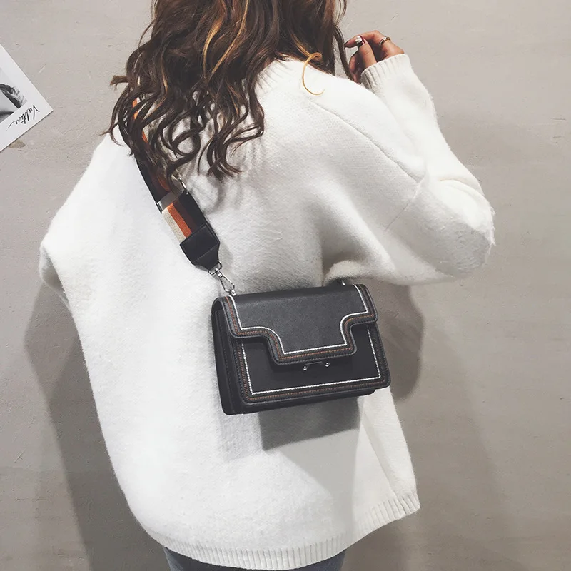 Маленькая квадратная сумка в стиле ретро широкий плечевой ремень