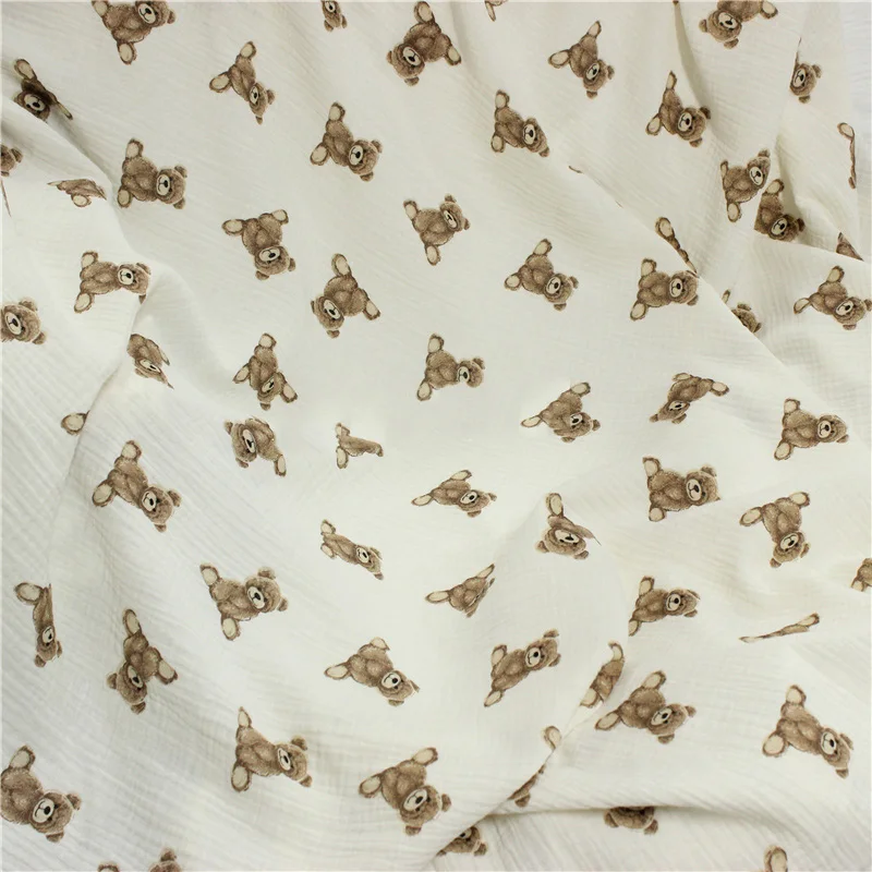 Цена 100*135 см медведь двойная Марля 100% хлопок ткань для детской одежды/одежда для сна/рубашки/юбка Роскошная