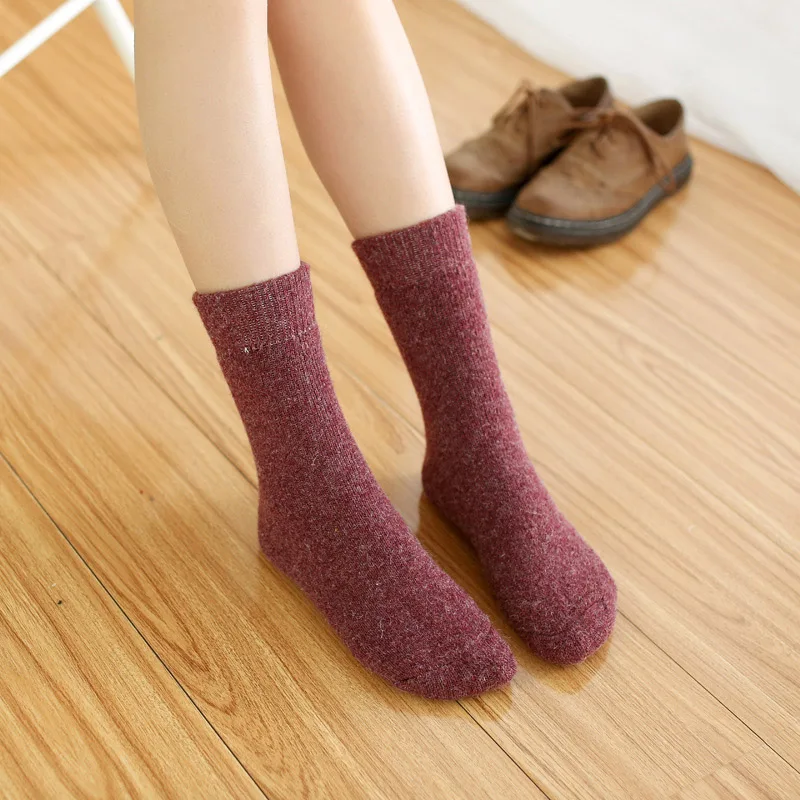 Очень толстые однотонные носки из мериносовой шерсти с изображением кролика