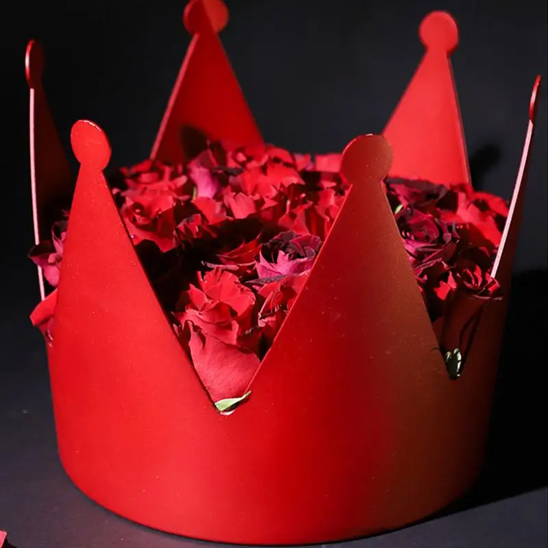 

1PC Holiday Round Plastic Steel Gift Box Crown Shaped Hand Tied Bouquet Box