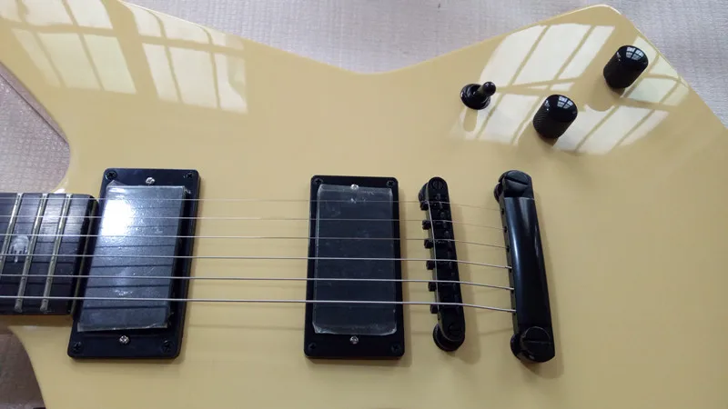 Заводская изготовленная на заказ электрическая гитара специальная форма Черная