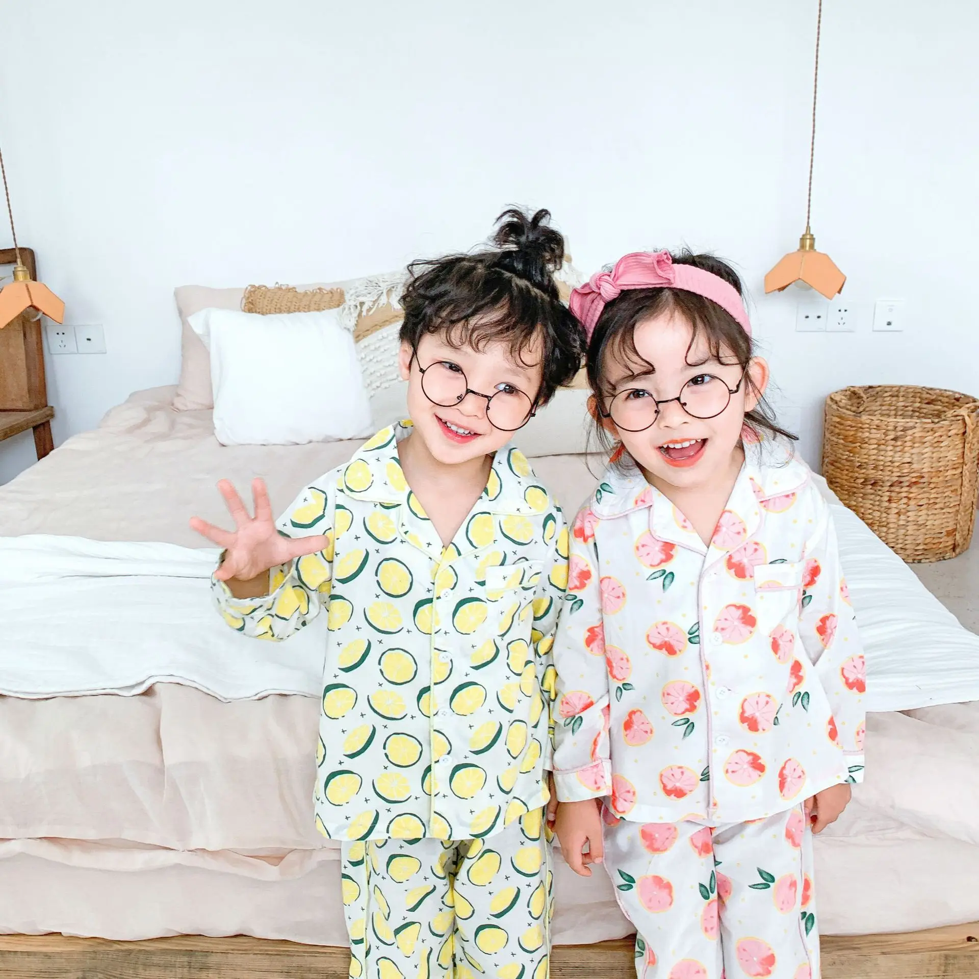 Детские хлопковые Пижамные комплекты с милыми фруктами весенне осенние одежды