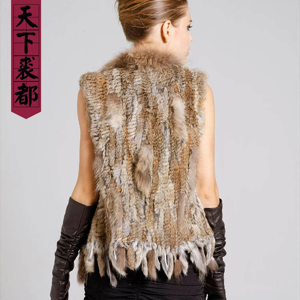 Женский вязаный жилет с мехом кролика вечерний воротником из меха енота | Женская