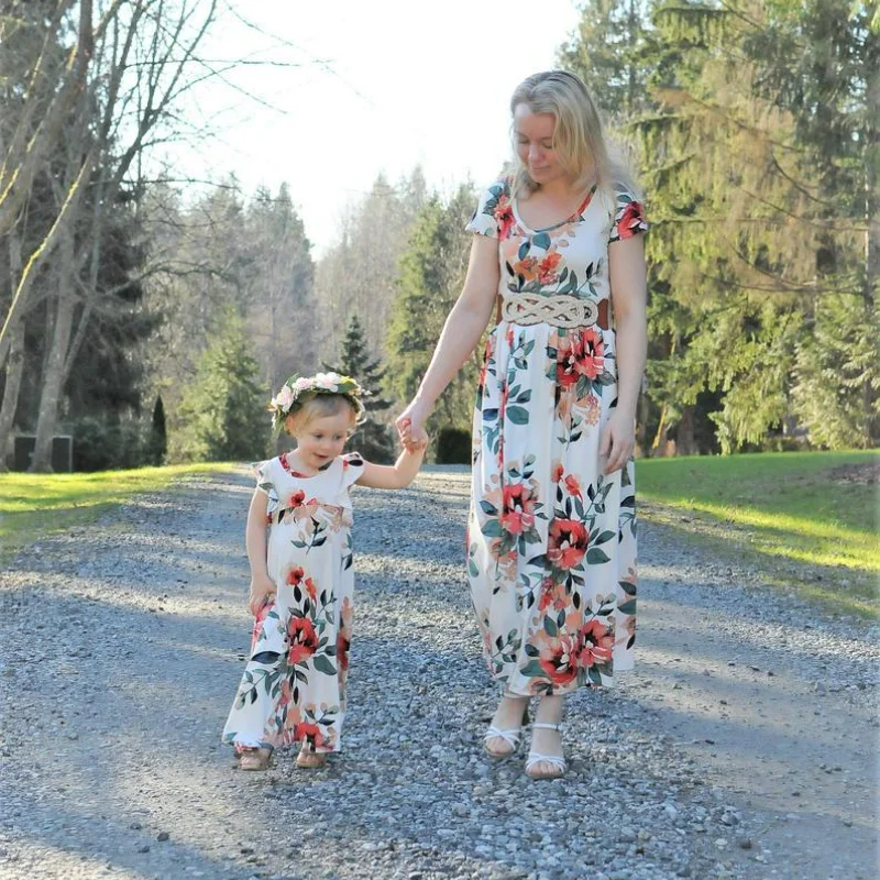 

New Parent-child Dress, Short-sleeved Dress, Long Skirt, Mother and Women's Clothing Family Outfit Matching