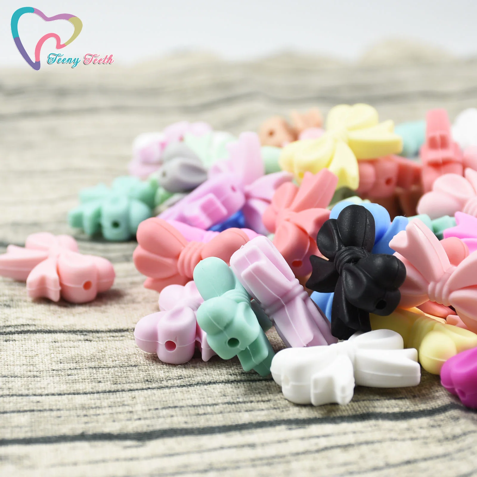 100 PCS Candy Color Bowknot Silicon Beads BPA Free Bow Tie Baby Teething Bead For DIY Jewelry Making Chewable Gift | Украшения и