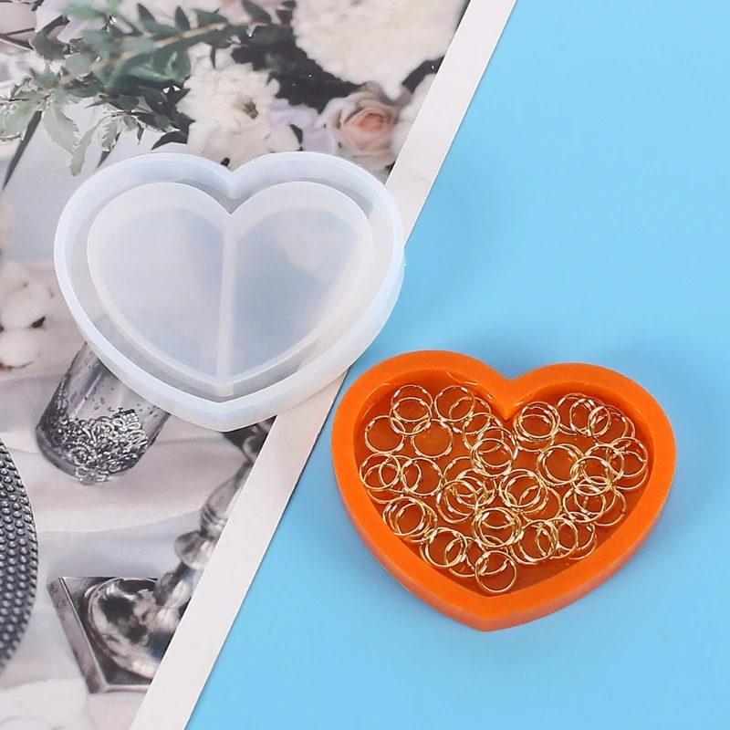 

5 Styles Resin Shaker Molds Bee Round Heart Paw Butterfly Silicone Keychain Mold 87HC