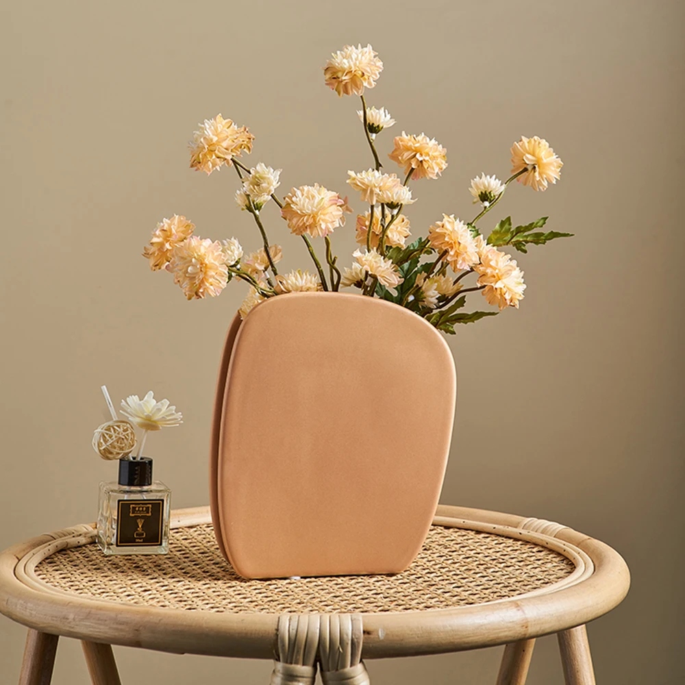 

Современная простая керамическая ваза для цветов в скандинавском стиле