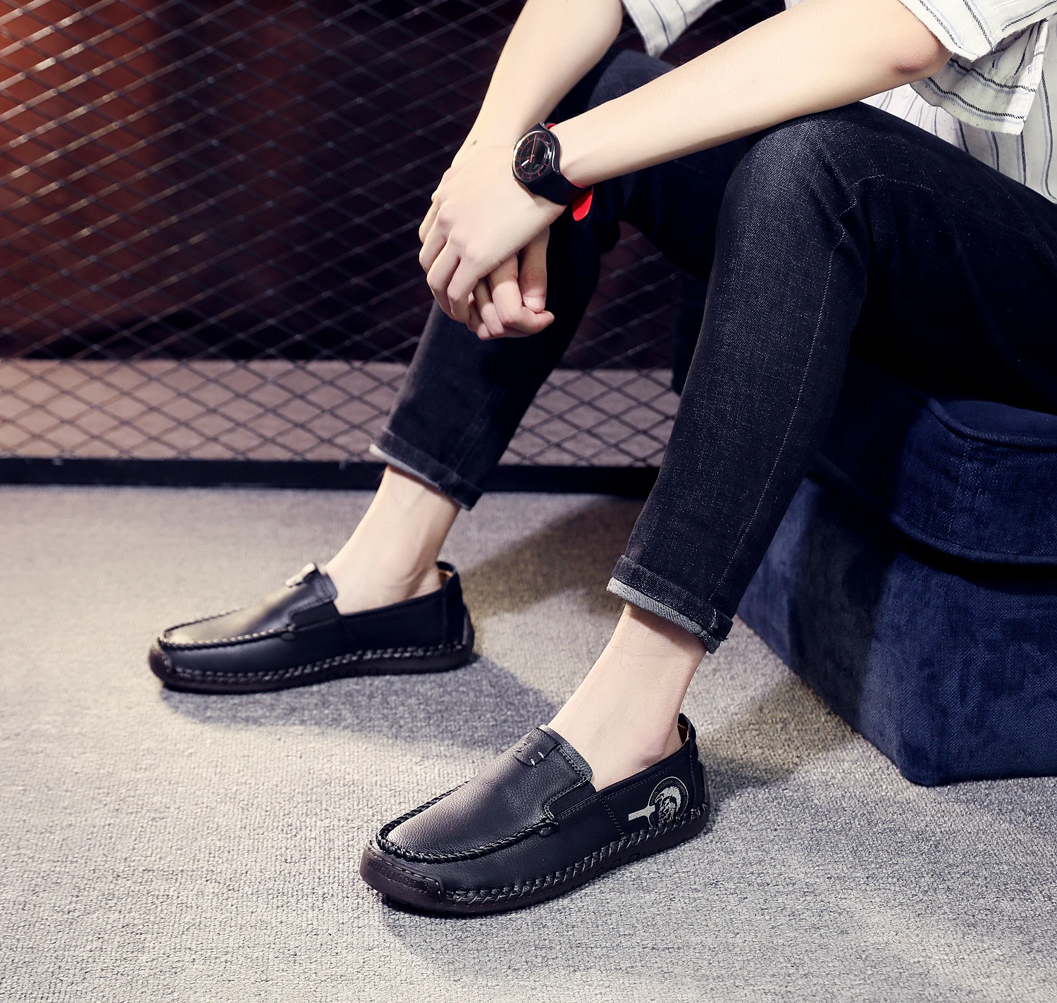 Мужские летние кожаные лоферы мягкие дышащие мокасины на плоской подошве