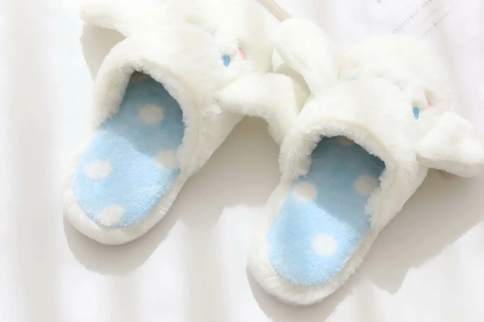 

Cinnamorol Kuromied Melody Plush slippers cotton slippers home floor slippers