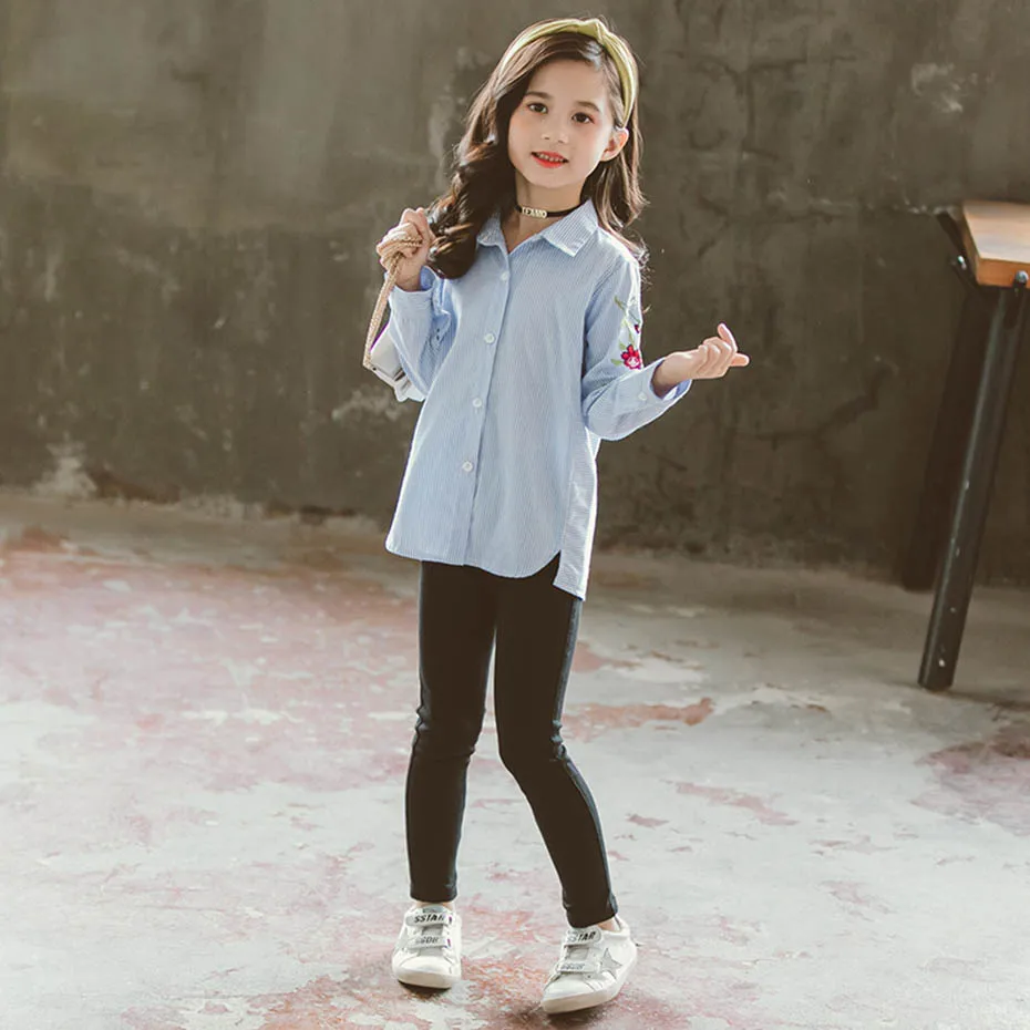 Блузка для девочек с цветочной вышивкой рубашка отложным воротником модная