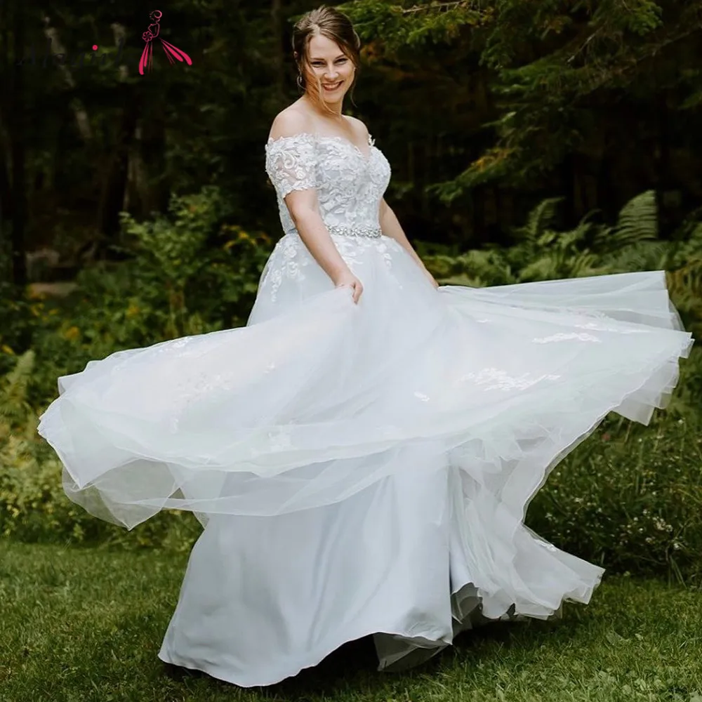 

Plus Size Off The shoulder Wedding Dress Appliques Ivory Lace Wedding Gown Beach Sweep Train Belt Bridal Dress Size Custom Made