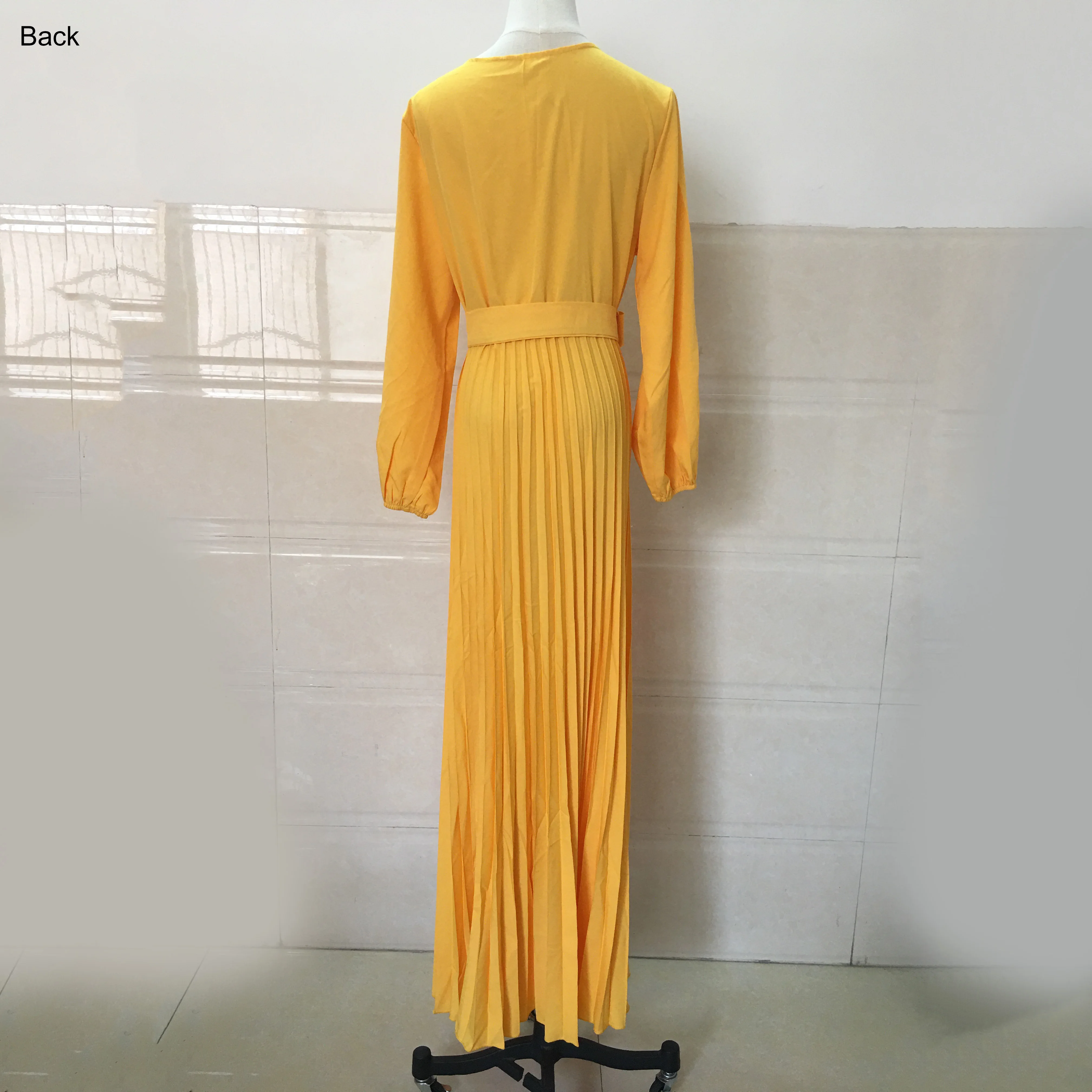 Женское шифоновое плиссированное платье желтое элегантное вечернее длинное в