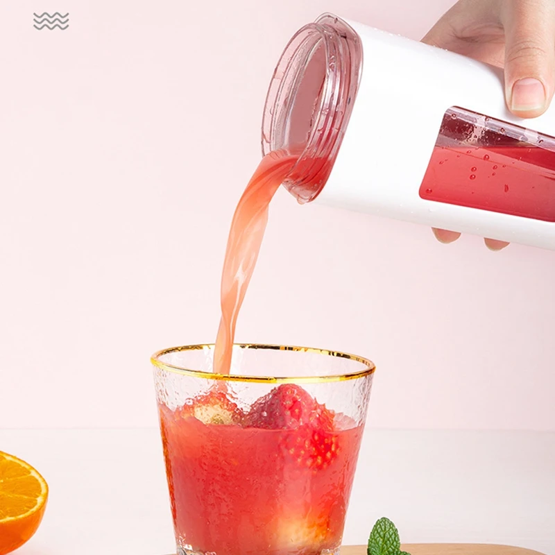 

Portable Blender for Handmade Fruit or Vegetable Smoothie Mini Juicer with USB Rechargeable for Outdoor, Travel