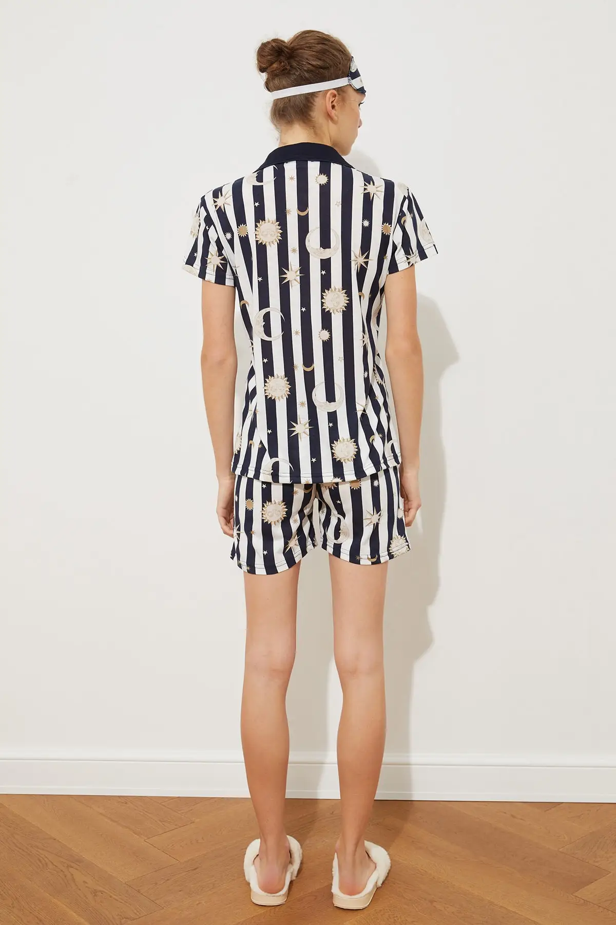 

Trendyol Printed Knitted Pajamas Set THMSS21PT0800