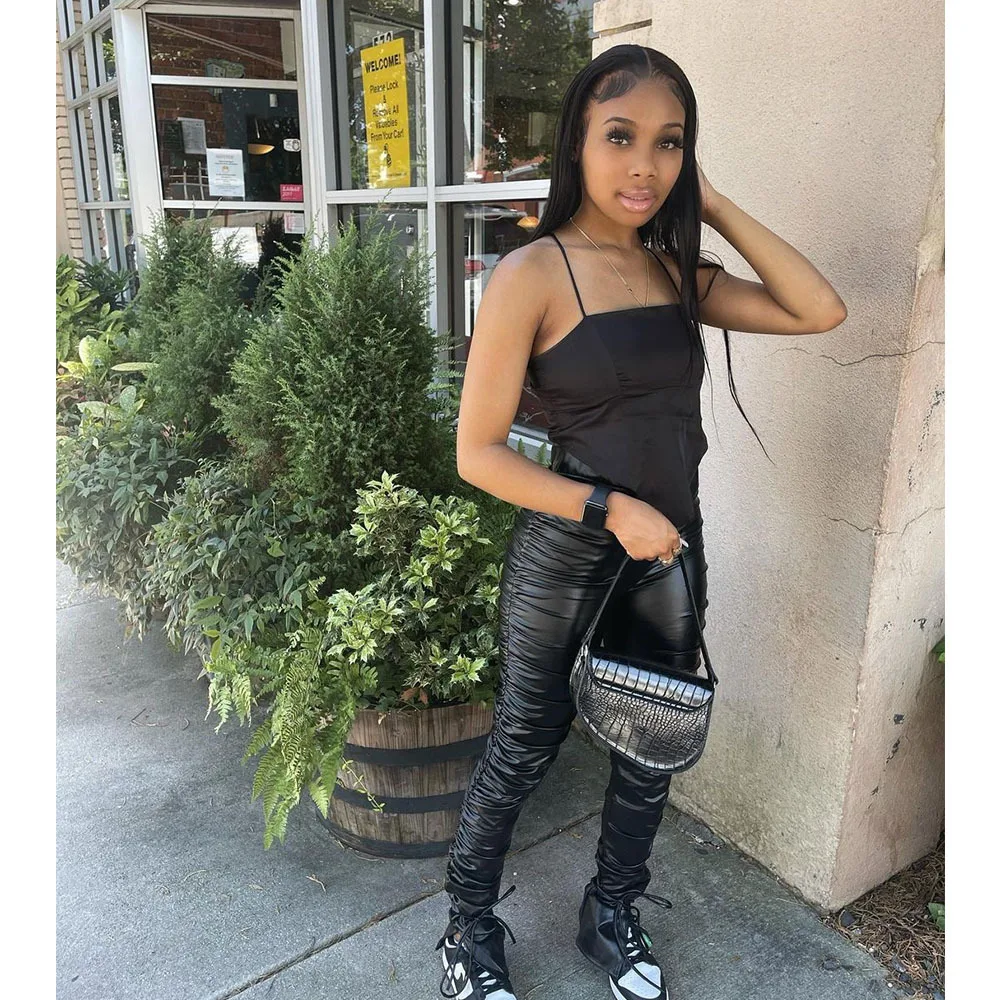 Плиссированные черные штаны из искусственной кожи с высокой талией женские