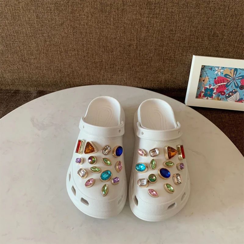 

Cute Croc Charms Designer Brand Multicolor Macaron Candy Clogs Shoe Decorations Vintage Chain Rhinestones Croc Fashion