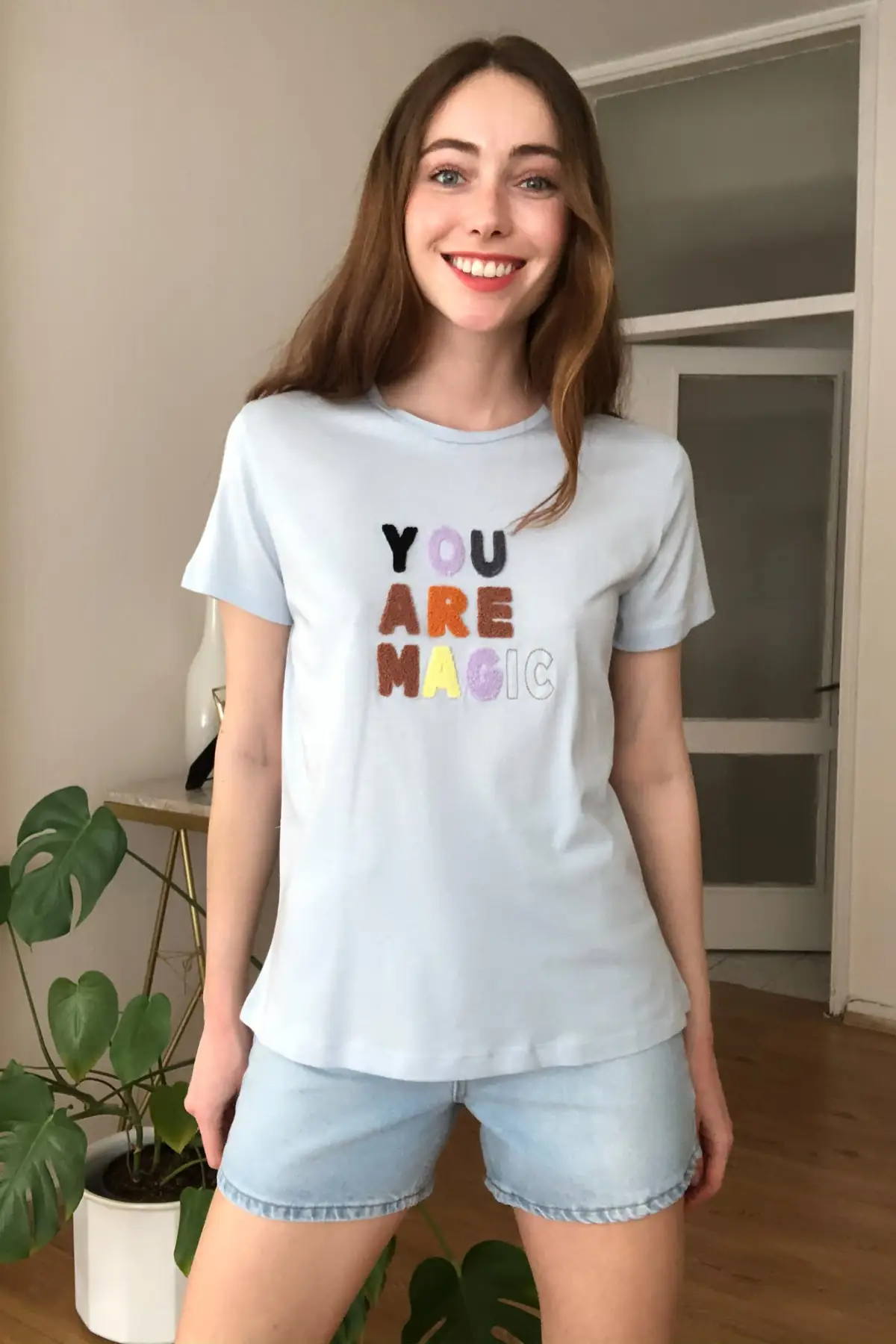

Базовая Трикотажная футболка с вышивкой TWOSS20TS0498