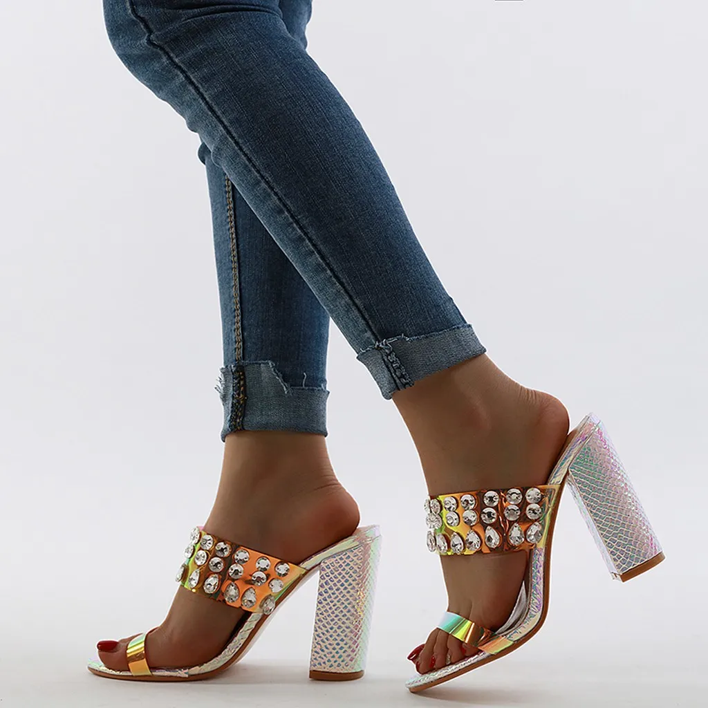 Женские шикарные тапочки кожаные сандалии со стразами женские пляжные шлепанцы