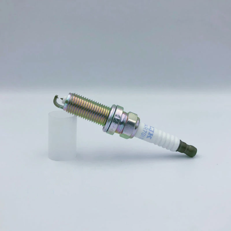 

Metal Spark Plug 4 for High Quality Vehicles, Your Tibesdu, Iridio's Dica 7g11gs, Honda / Akura / Subaru