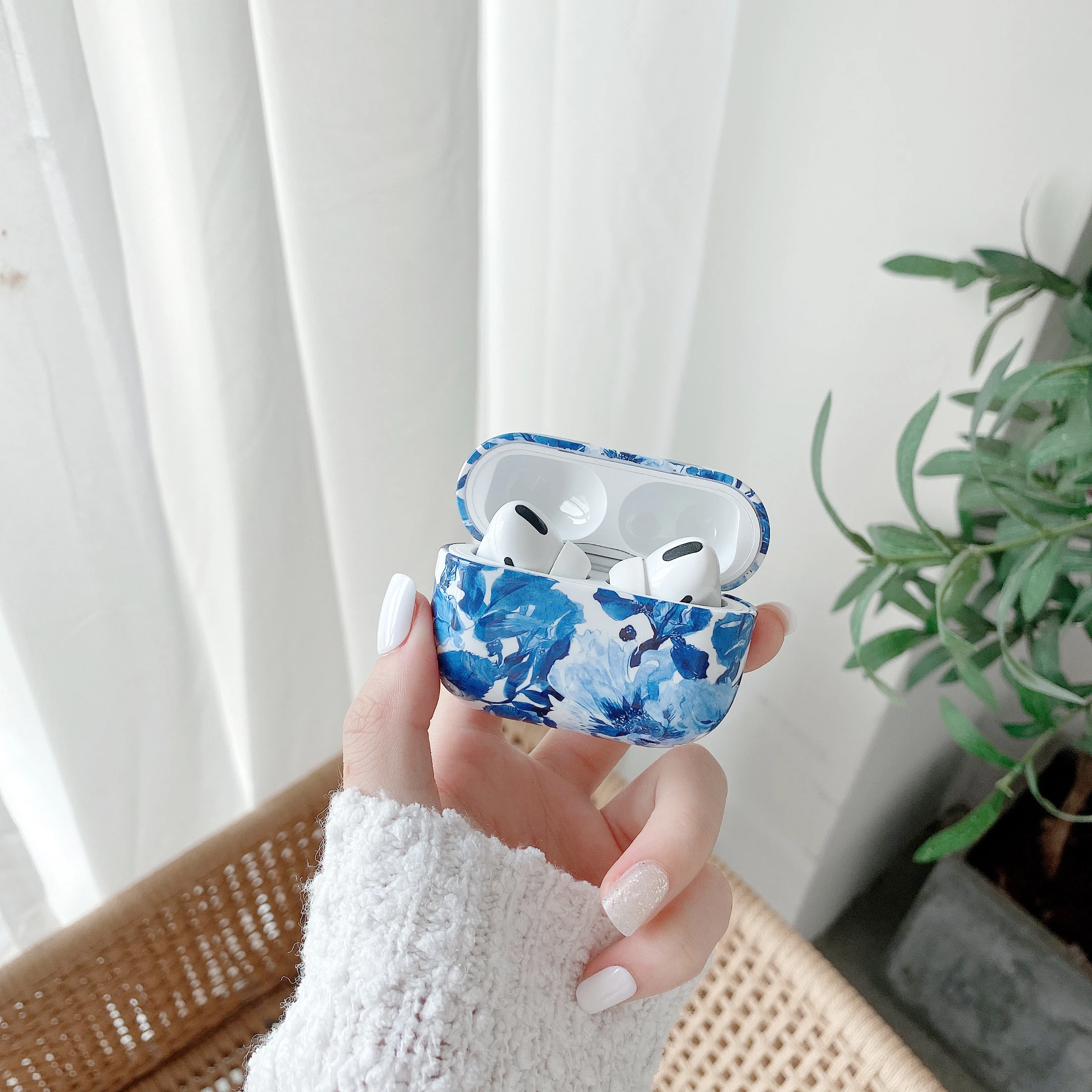 

Marble headphone case