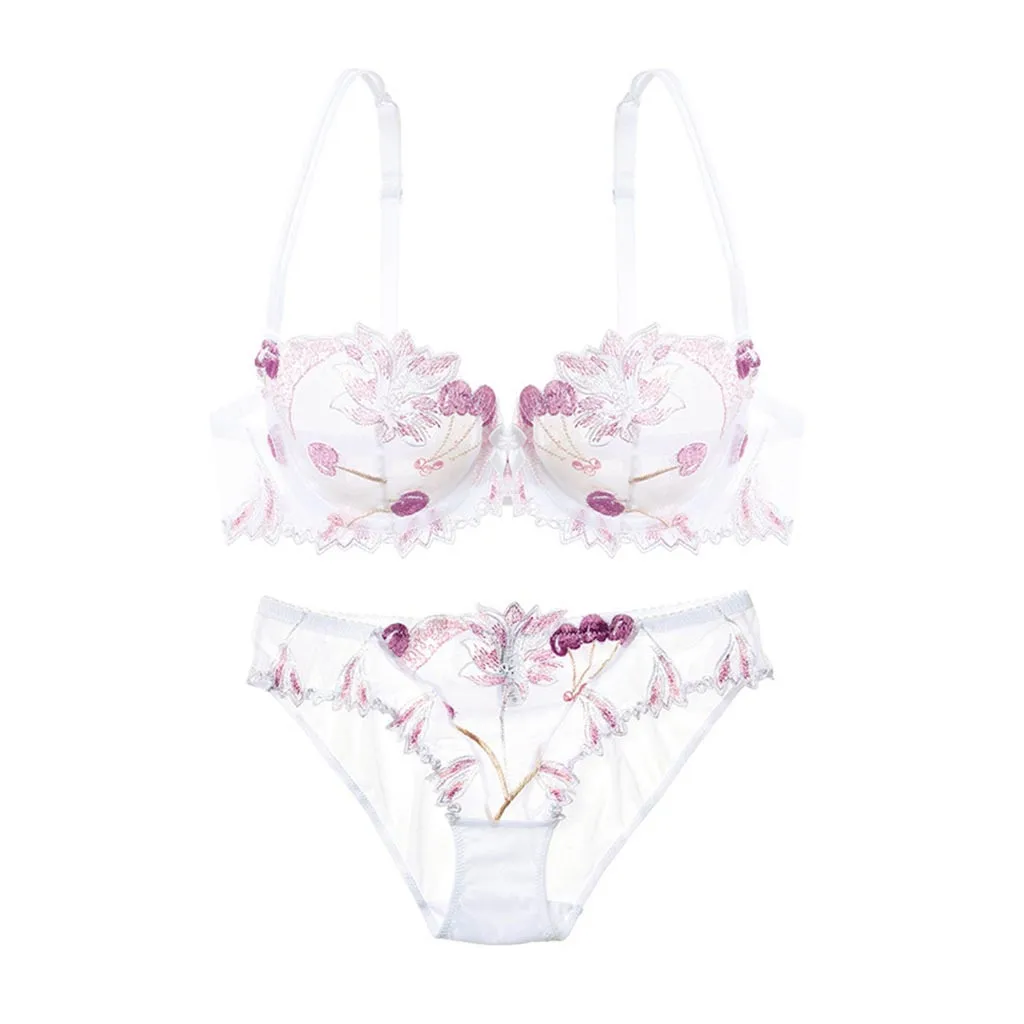Комплект женского кружевного нижнего белья из бюстгальтера и трусиков | Женская