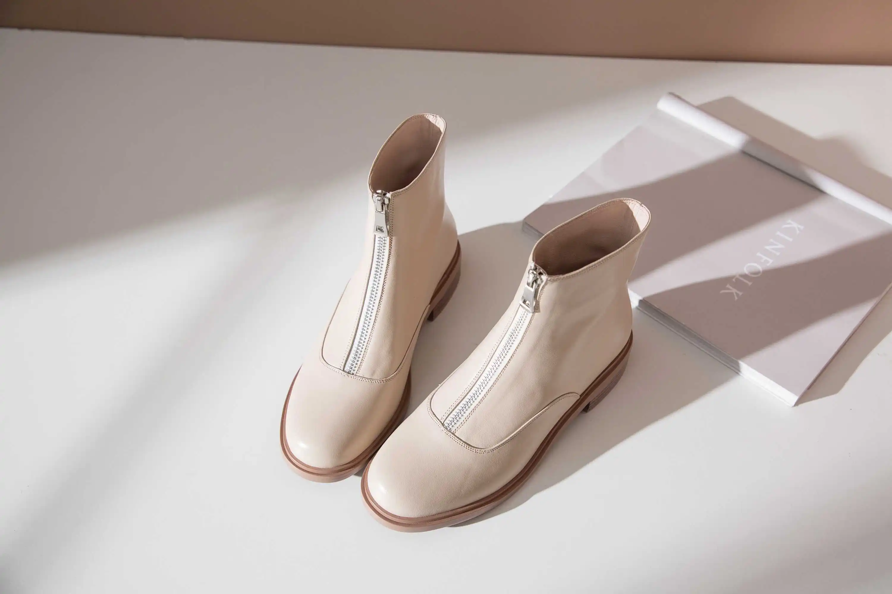 krazing pot winter warm leisure simple style genuine leather solid round toe low heels women fashion Zipper punk ankle boots L00