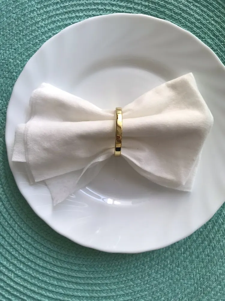 

6/10pcs Gold Napkin Rings Metal Napkin Buckles Serviette Holder for Wedding Party Restaurant Banquet Hotel Home Table Decoration