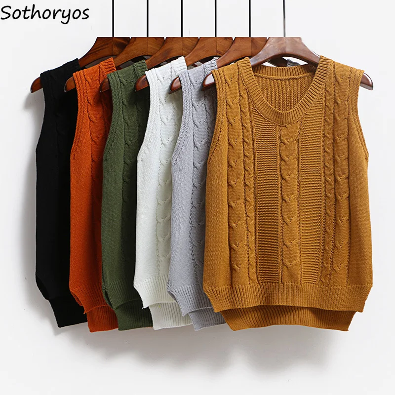 Жилет женский универсальный короткий классический с круглым вырезом однотонный