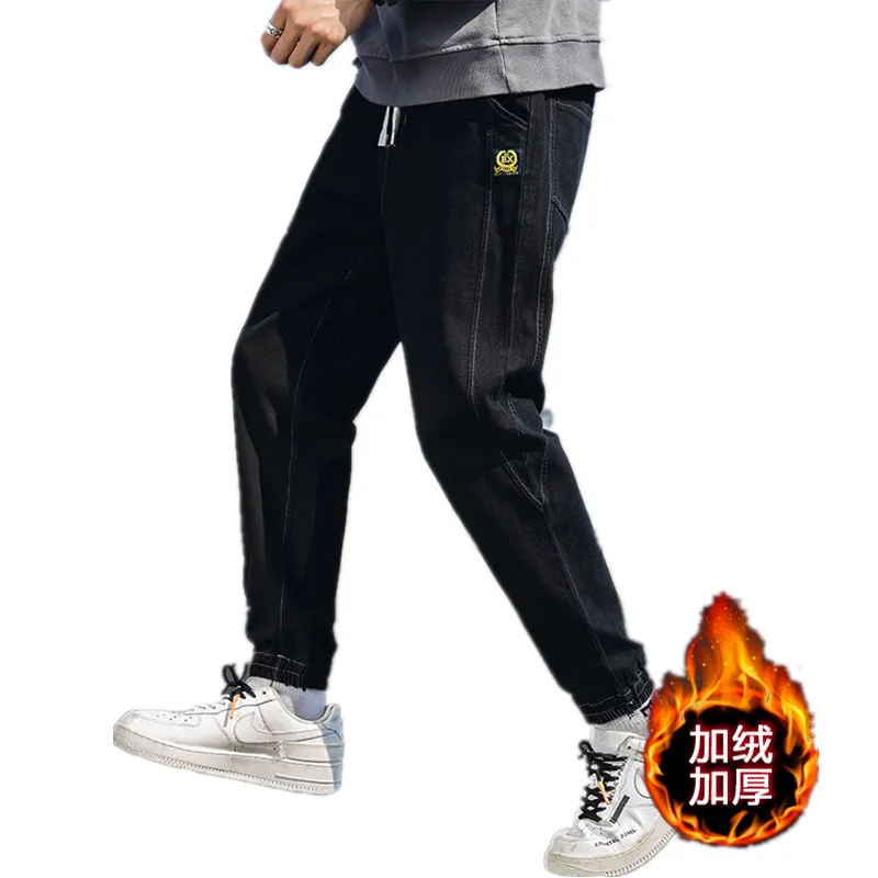 

Мужские бархатные толстые спортивные брюки, мешковатые теплые брюки с эластичной талией, модные повседневные джинсовые мужские деловые дж...