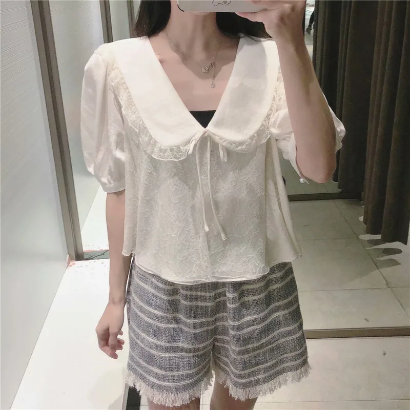 

2021 Za Lace Spliced Summer Blouse Women Short Puff Sleeve Jewel Button Vintage Top Woman Fashion Soft Fitted Ruffle Blouses