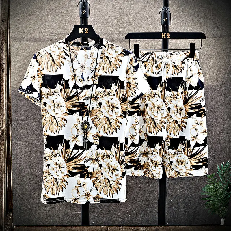 

Chinese men's summer ice silk short sleeve T-shirt shorts quick-drying absorbent two-piece outfit