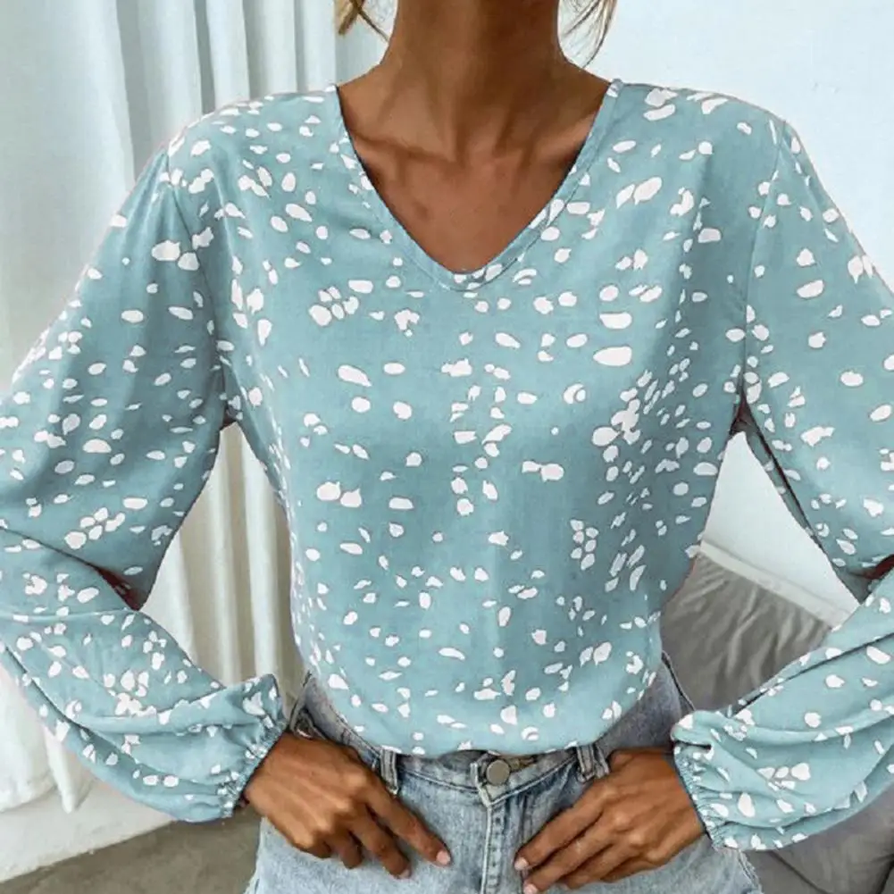 

Женская блуза с длинным рукавом, V-образным вырезом и принтом в горошек