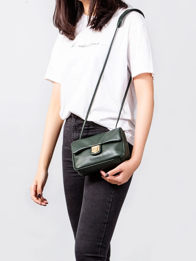 

GIONAR Luxurious Leather Bag Women 2020 Designer Flap Crossbody Shoulder Summer Bag Vintage Green Purse Handbag Hasp Closure