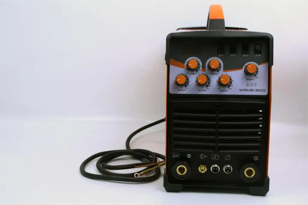 WSME-200 TIG-200 TIG-200P AC DC Импульсная TIG сварка сварочный аппарат алюминиевый 220V Высокая