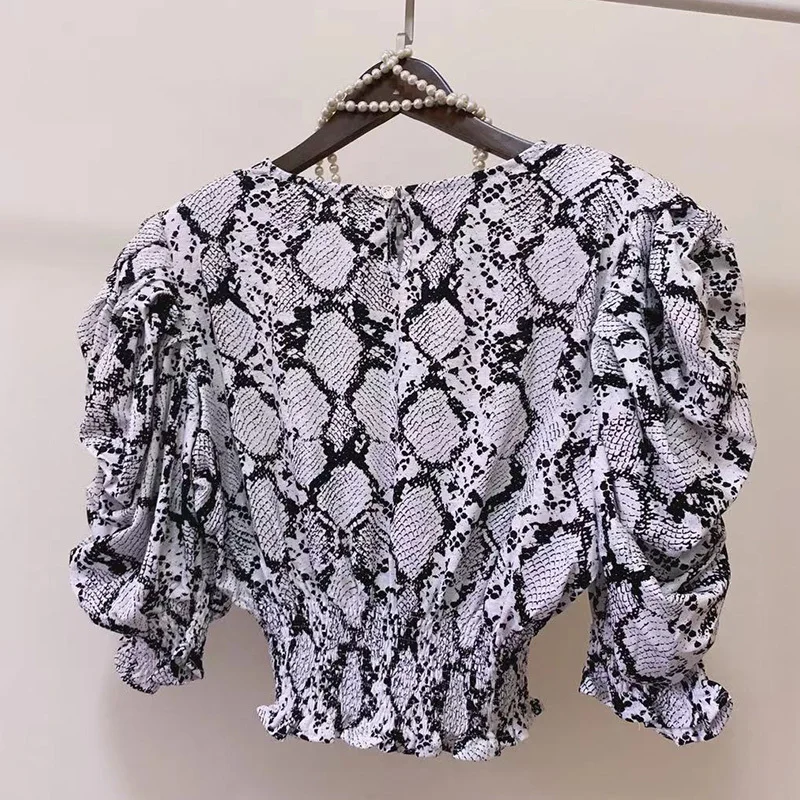 

VGH Print Hit Color Short Shirt For Women O Neck Puff Sleeve Casual Slim White Blouse Female Fashion Clothing Summer Tide 2021