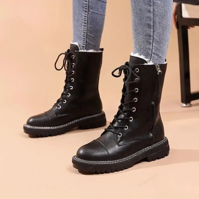 Женские кожаные ботильоны на шнуровке платформе | Обувь