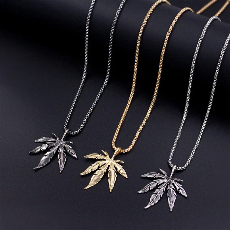 

Hip-hop Hemp Leaf Gold Titanium Steel Necklace Personality Stainless Steel Geometric Type Men Maple Leaf Blade Chain