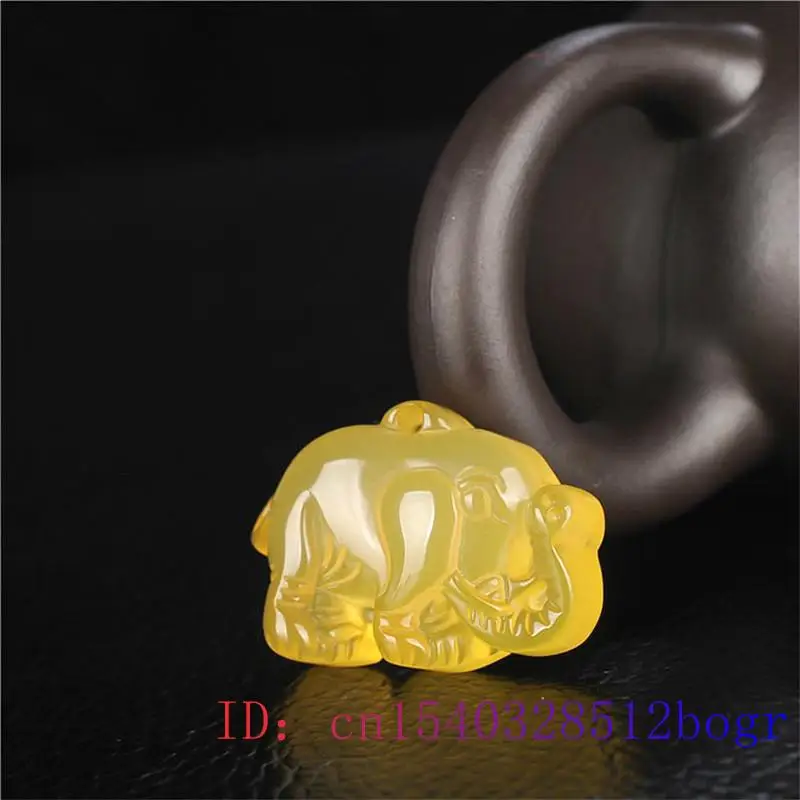 

Jade Elephant Pendant Charm Jewelry Gifts Chalcedony Carved Necklace Fashion Natural Women