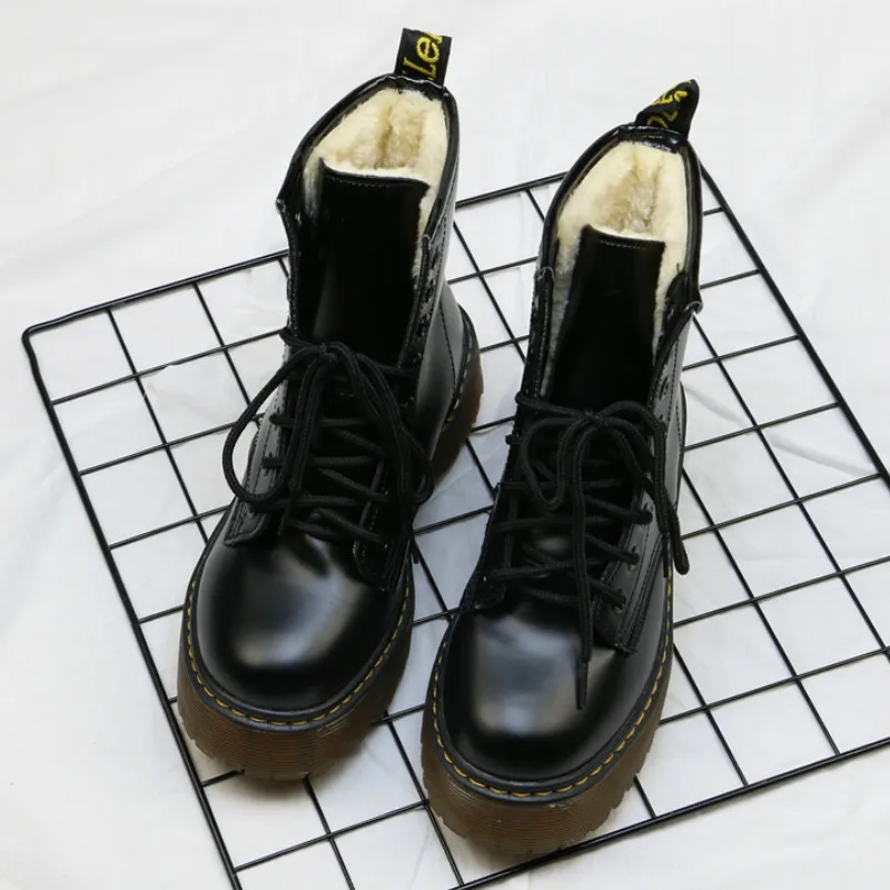 Ботинки на меху женские зимние теплые Армейские Martin для женщин брендовые