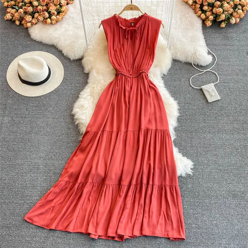 

Платье-макси летнее однотонное с круглым вырезом и завышенной талией