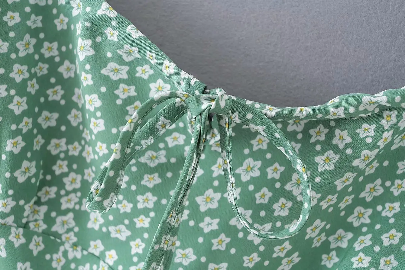 Винтажное платье-миди Bazaleas на бретелях-спагетти французское зеленое летнее