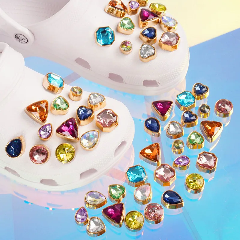 1 Set Cute Croc Charms Brand Designer Shoes Charms JIBZ Bling Crocs Accessories Fashion Metal Buckle Shoe Decorations 2021 New