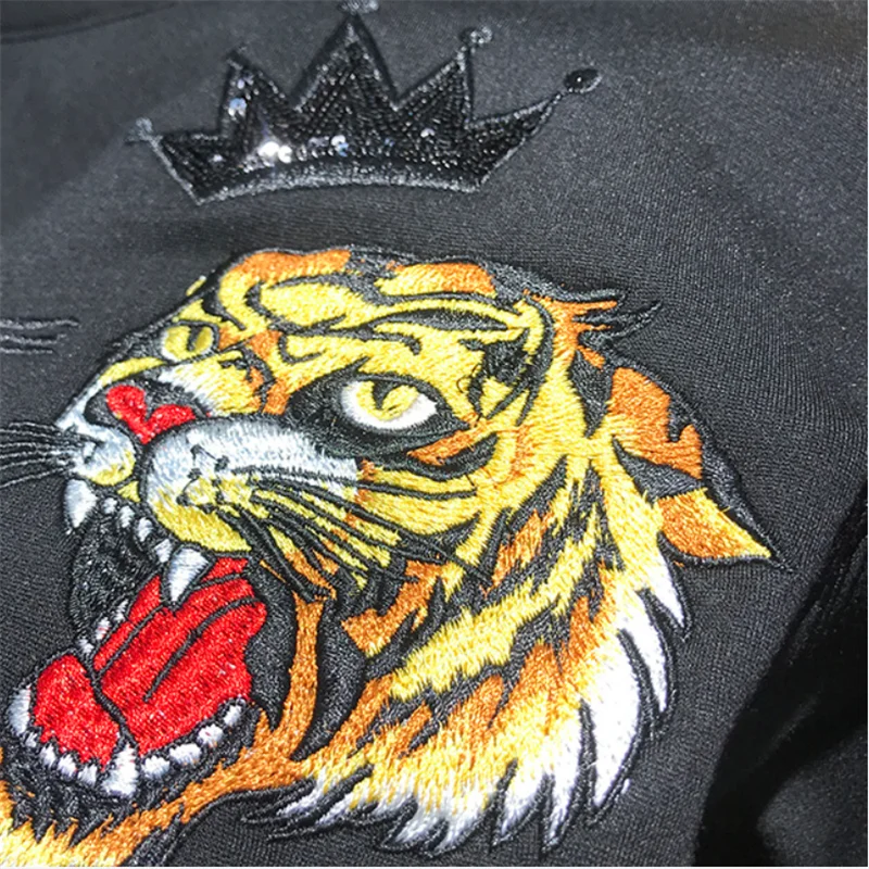 

Embroidered brand hoodie men's sportswear jogger winter pants suit