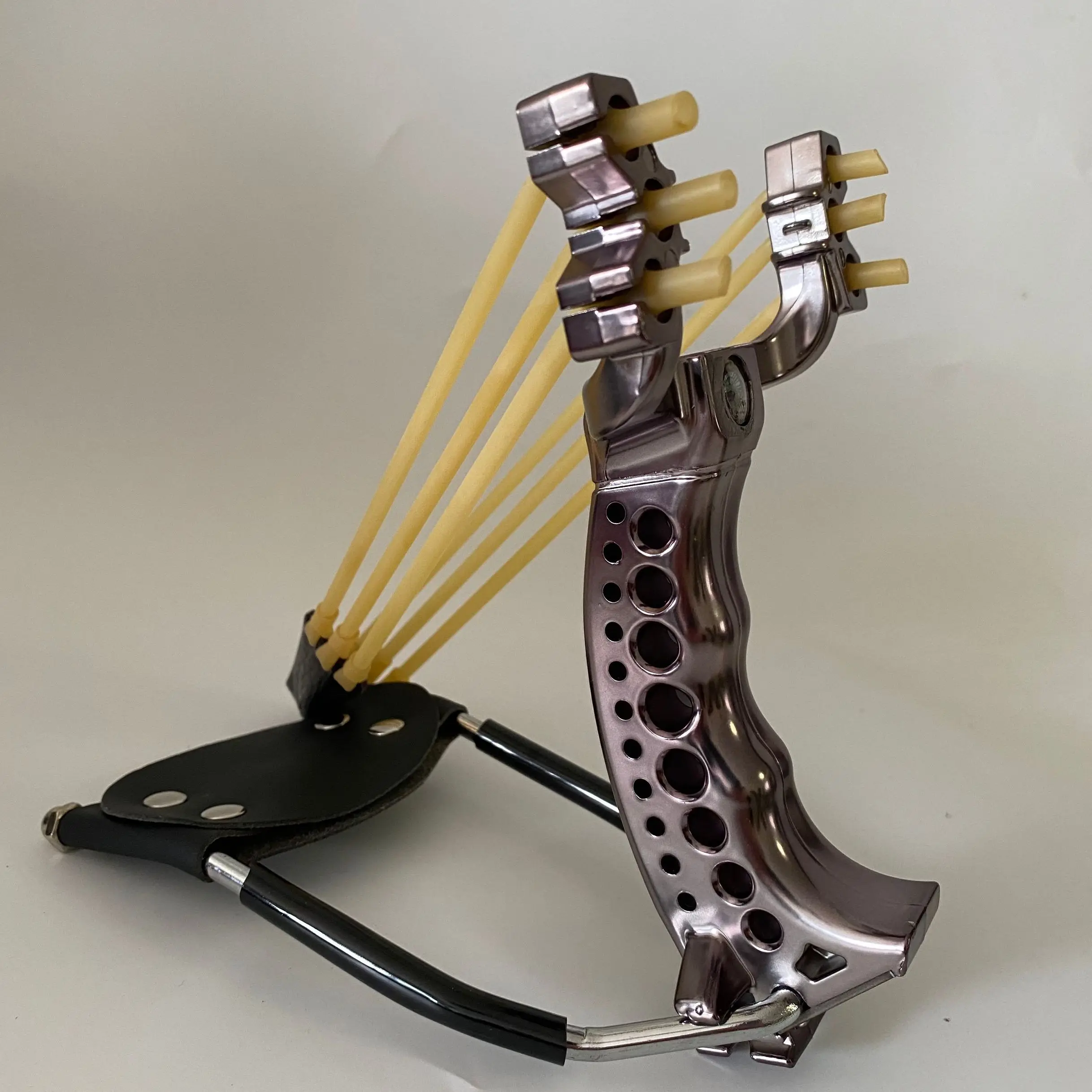 Китайский многострельный арбалет. Арчери рогатка. Рогатка guru catapult. Мк 80 арбалет пистолетного типа. Рогатка арбалет.