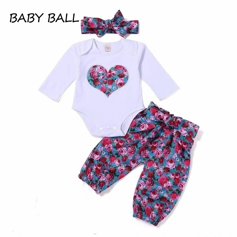 Комбинезон с длинными рукавами и цветочным принтом сердечками для маленьких